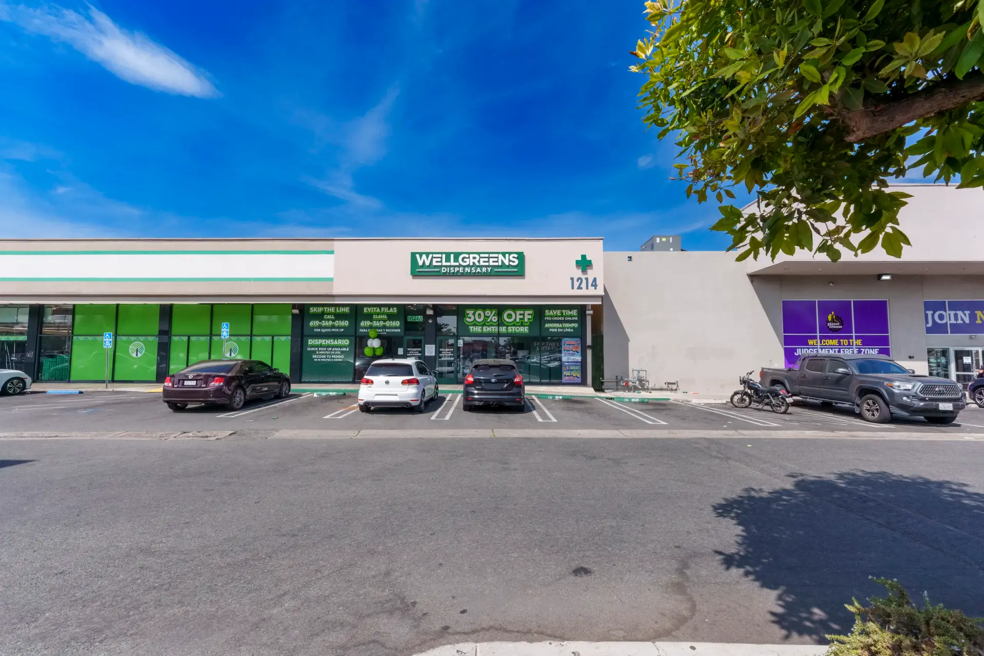 Inside Wellgreens Chula Vista dispensary in Chula Vista 1