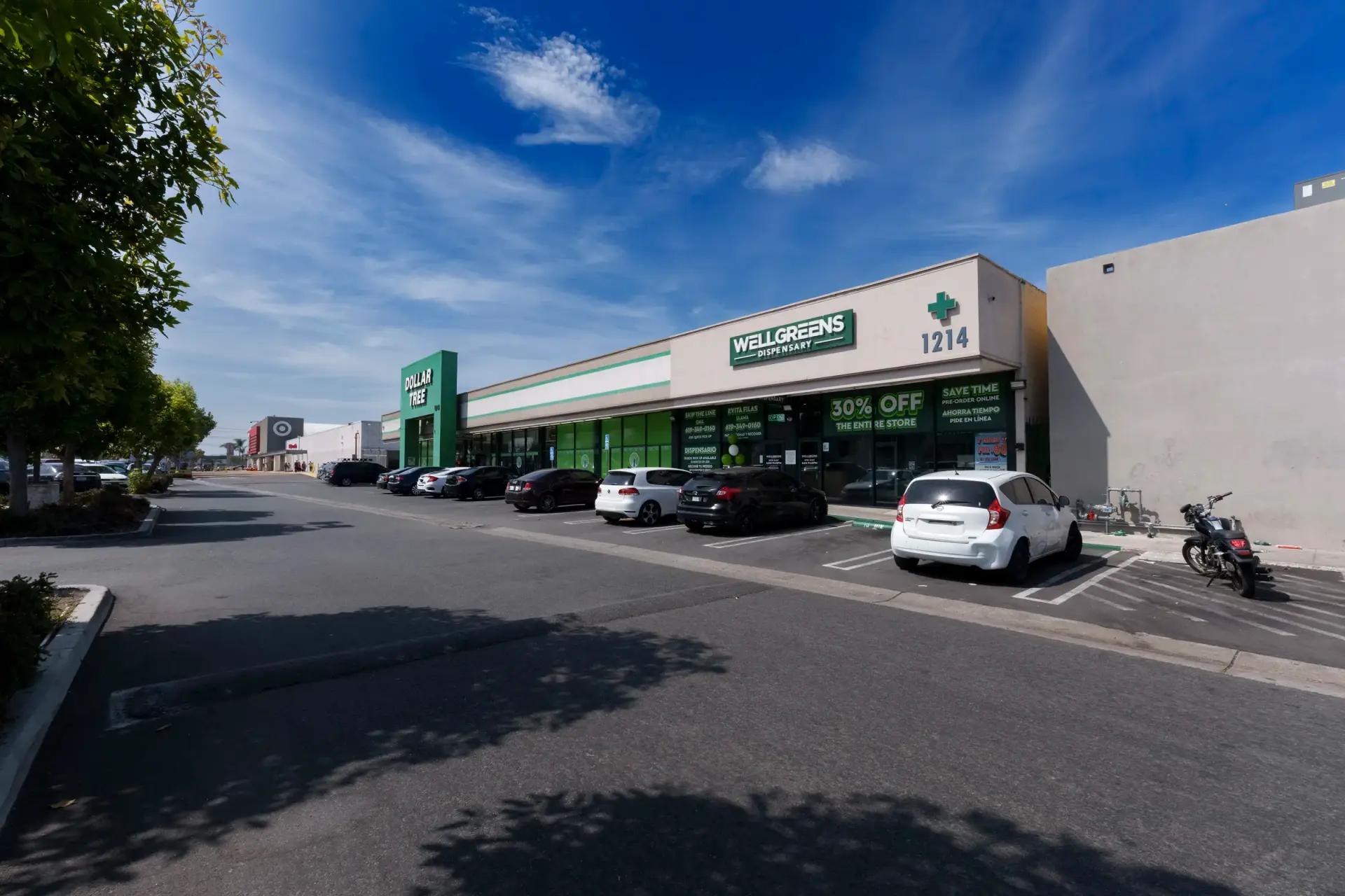 Interior del dispensario Wellgreens Chula Vista en Chula Vista 1