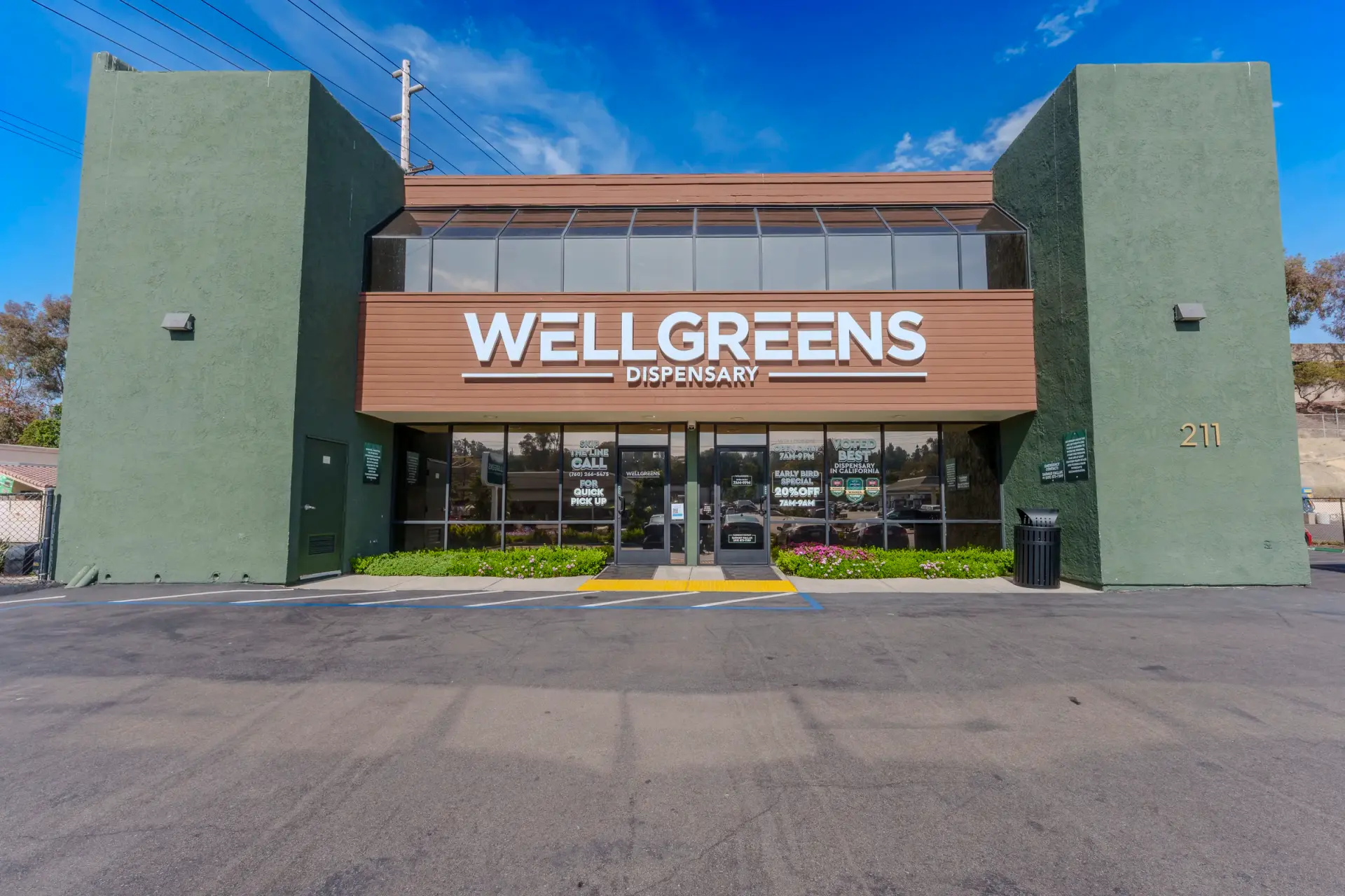 Inside Wellgreens Encinitas dispensary in Encinitas 1