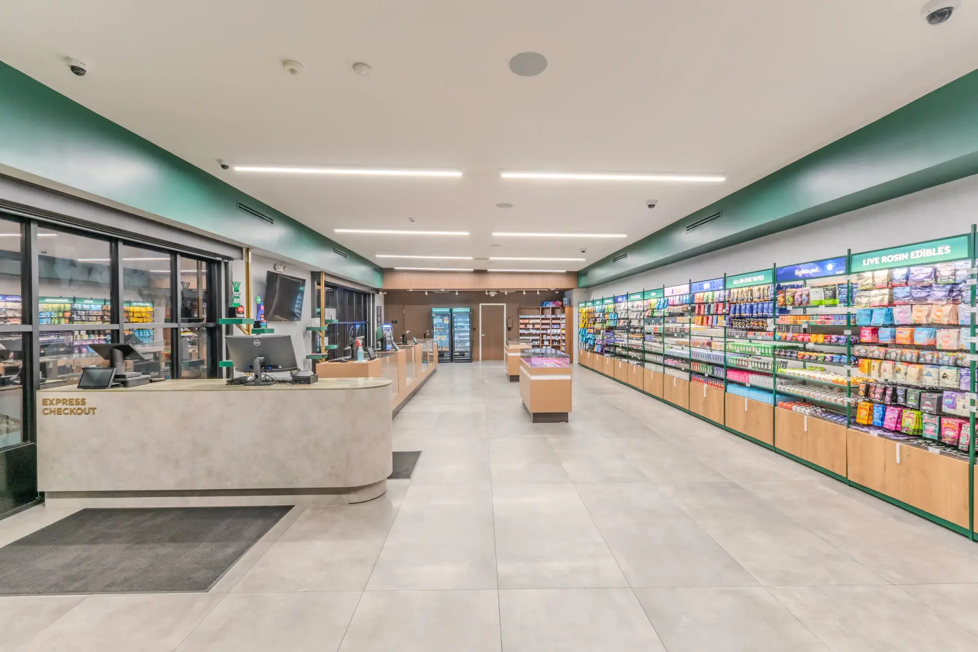 Inside Wellgreens La Mesa - University Ave dispensary in La Mesa 1